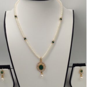 White,green cz pendent set with flat pearls mala jps0033