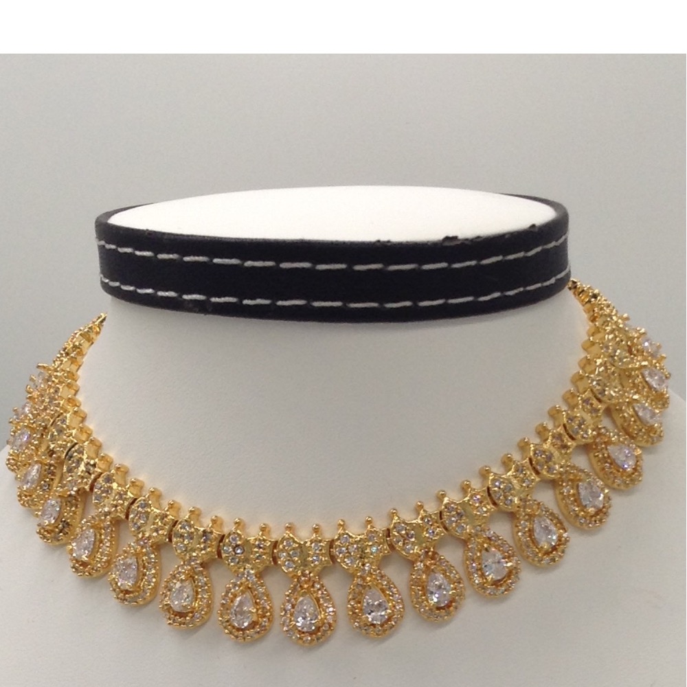 White CZ Stones Necklace Set JNC0038