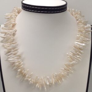 Fresh water natural white kaadi baroque pearls necklace