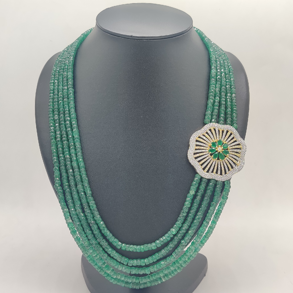 White Green Cz Broach Set With 5 Layers Beryl JPS1013