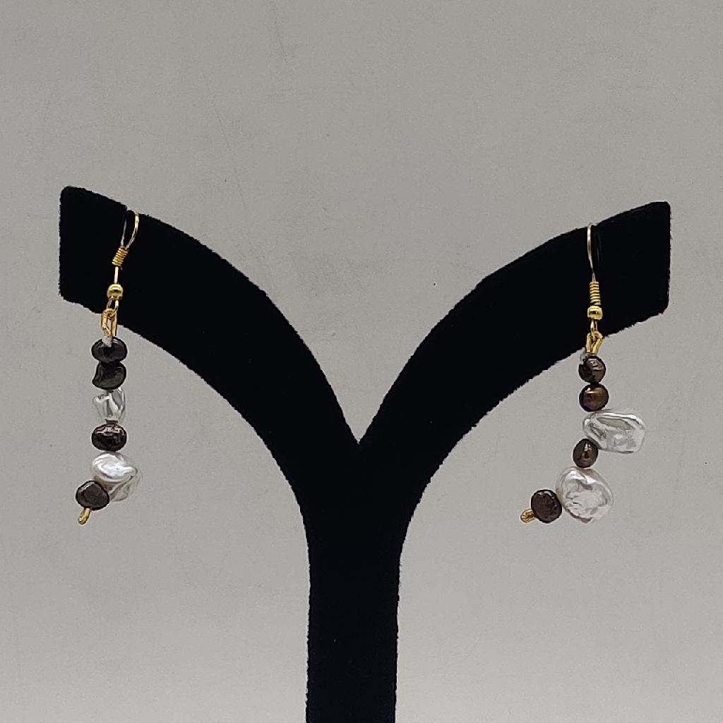 White Cz Broach Set With 3 Layers Pearls JPS1012