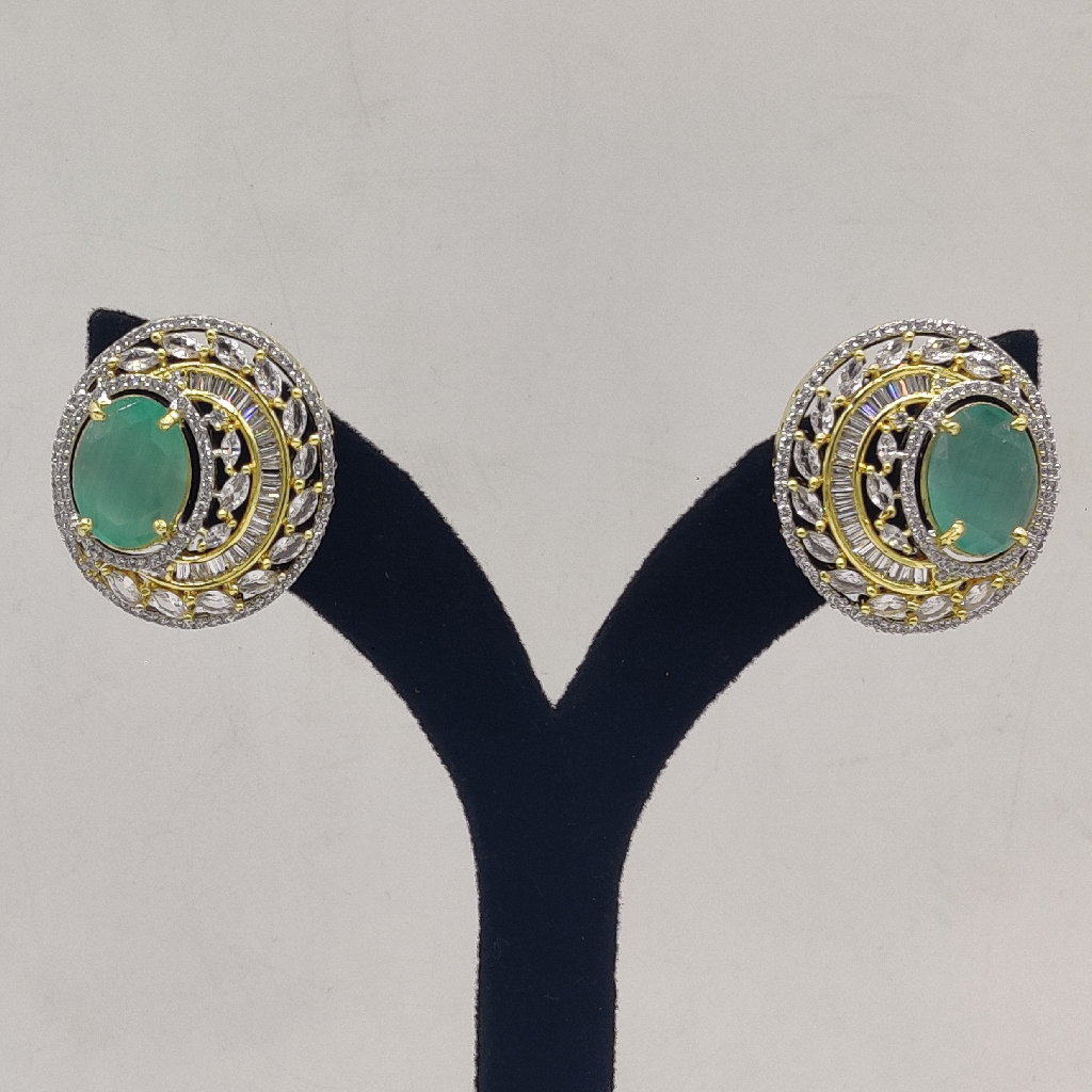 White Green Cz Broach Set With 4 Layers Pearls JPS1011