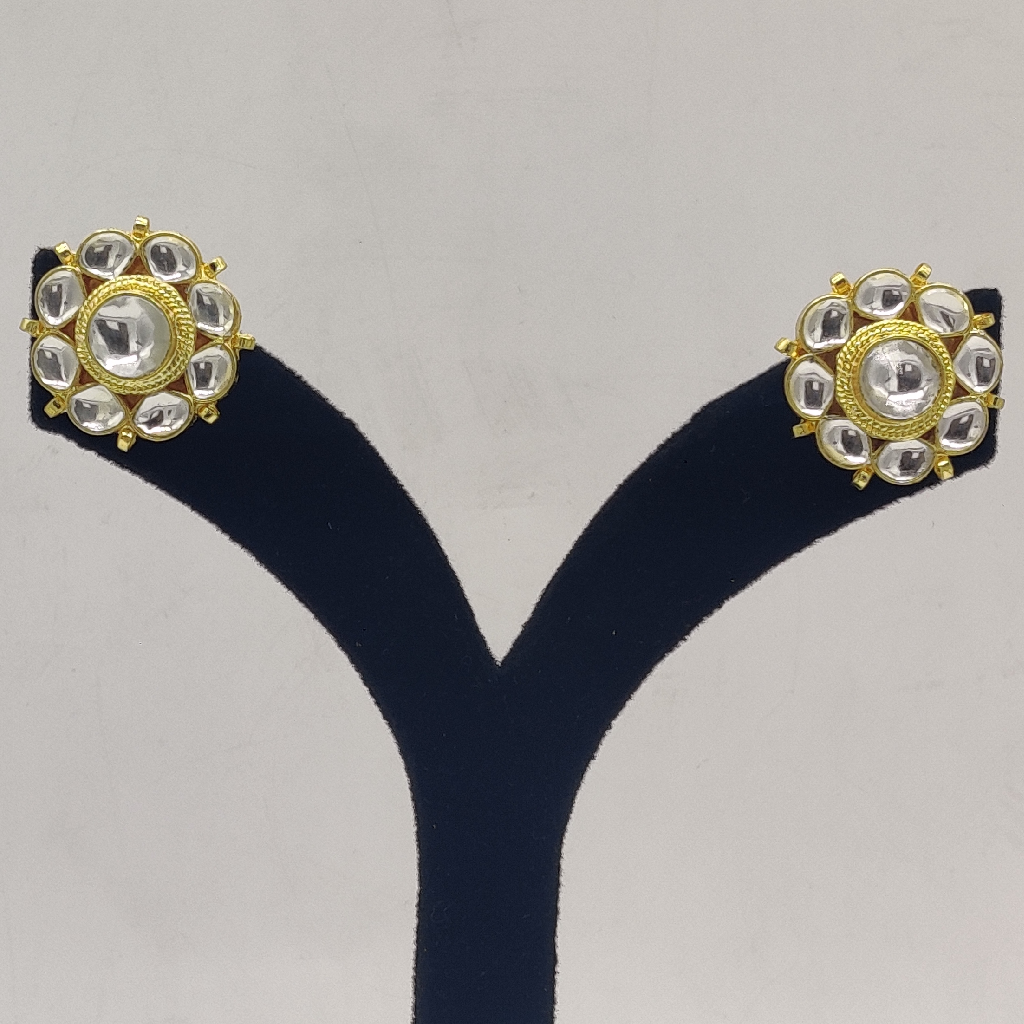 White  Kundan Broach Set With 4 Layers Pearls JPS1010