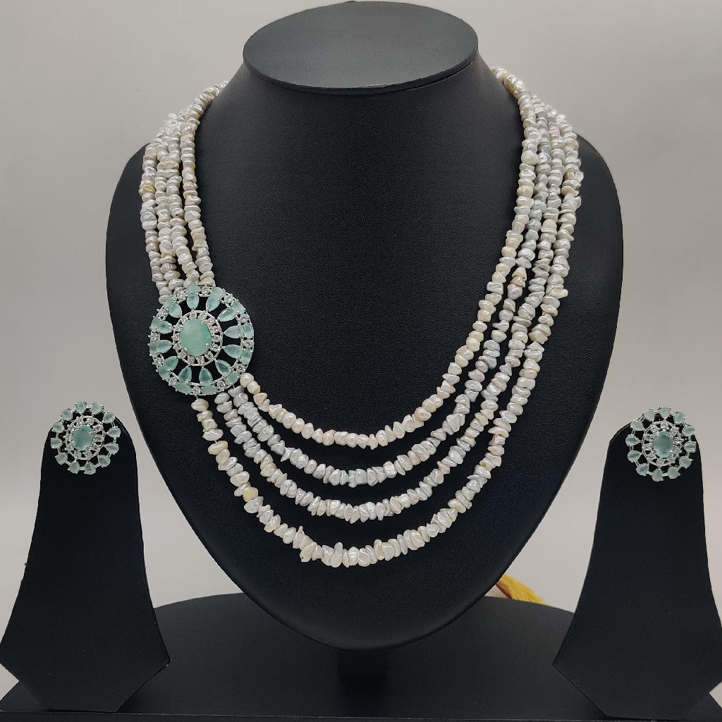 White Green Cz Stones Broach Set With 4 Lines Pearls JPS1003