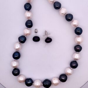 White and Black Pearls Set JPP1091