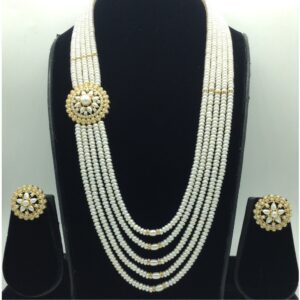 Pearls Broach Set With 5 Line Pearls Mala JPS0802