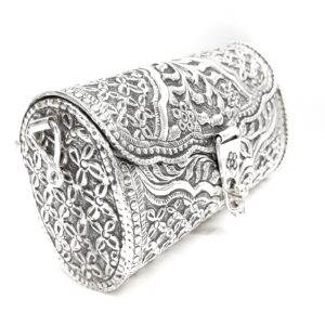 Light Weight Designer Hand Bag In Pure Silver