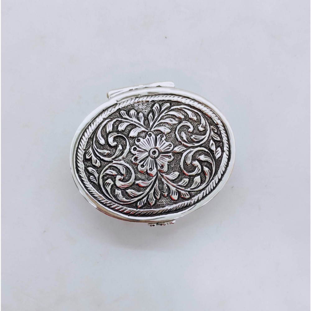 Real silver box for gifting in round shape antique floral carving