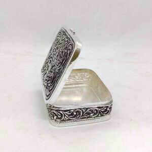Hallmarked silver box for gifting in antique fine carvings by puran