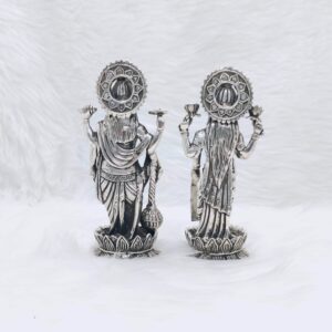 Real silver idol of vishnu and laxmi ji studded with high finishing