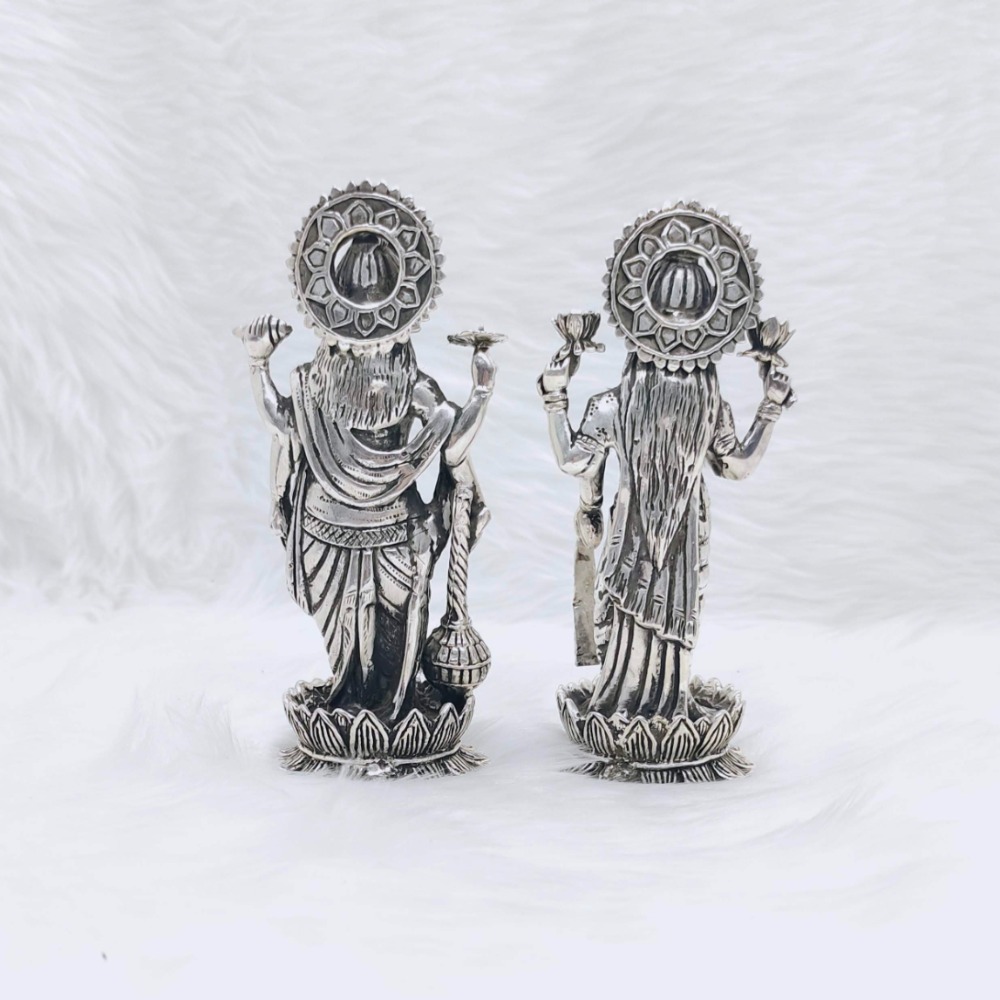 Real silver idol of vishnu and laxmi ji studded with high finishing