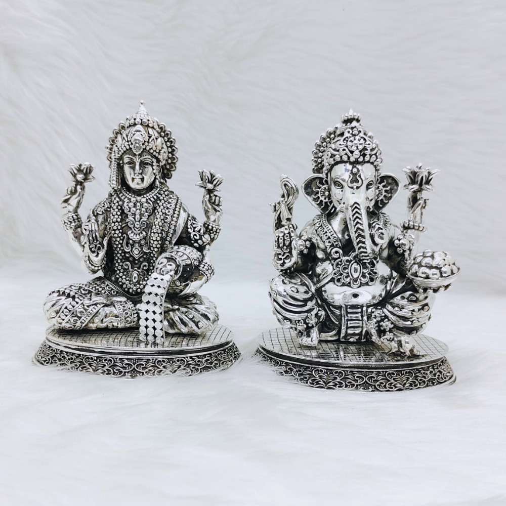 Real silver laxmi ganesh idol in high antique finishing
