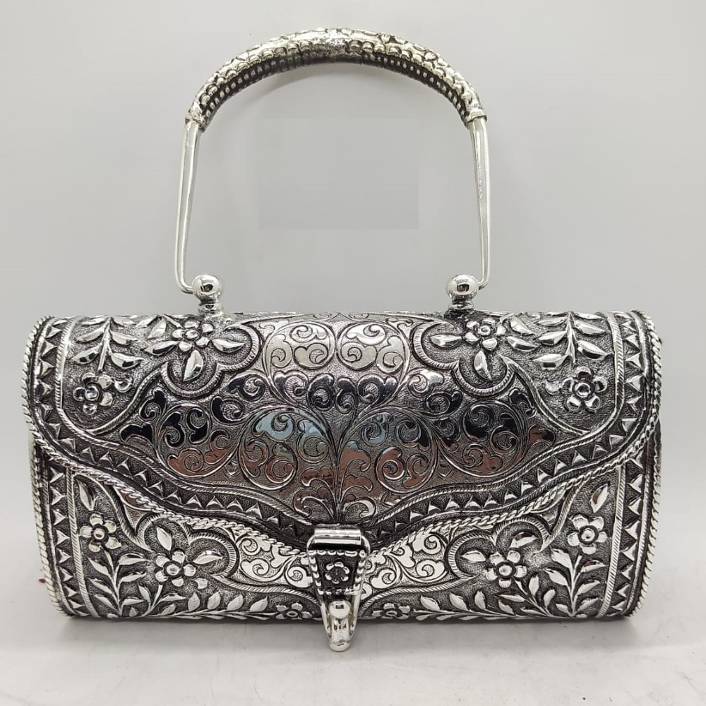 Puran Pure Silver shoulder bag with Stylish Lock in Antique