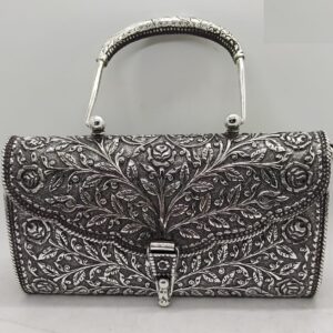 Maanniya hallmarked silver shoulder bag in easy to carry handle
