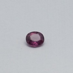 1.075ct oval red ruby-manek