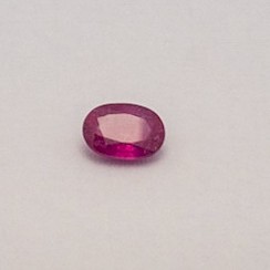 1.57ct oval red ruby-manek