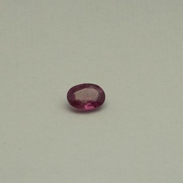 1.755ct oval green ruby-manek