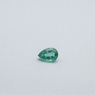 1.31ct pear green emerald-panna