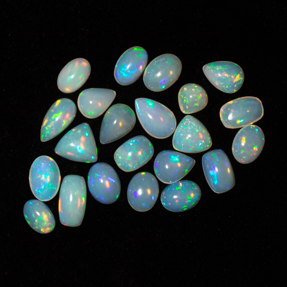 113.580ct pear white opal