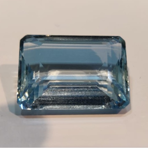 16.580ct square sky-blue aquamarine