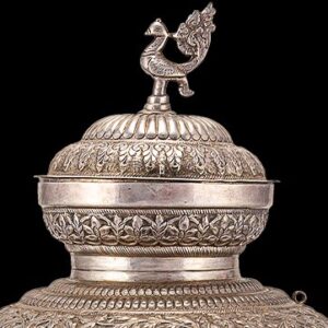 A 20c colonial indian solid silver vase , kutch c 1901