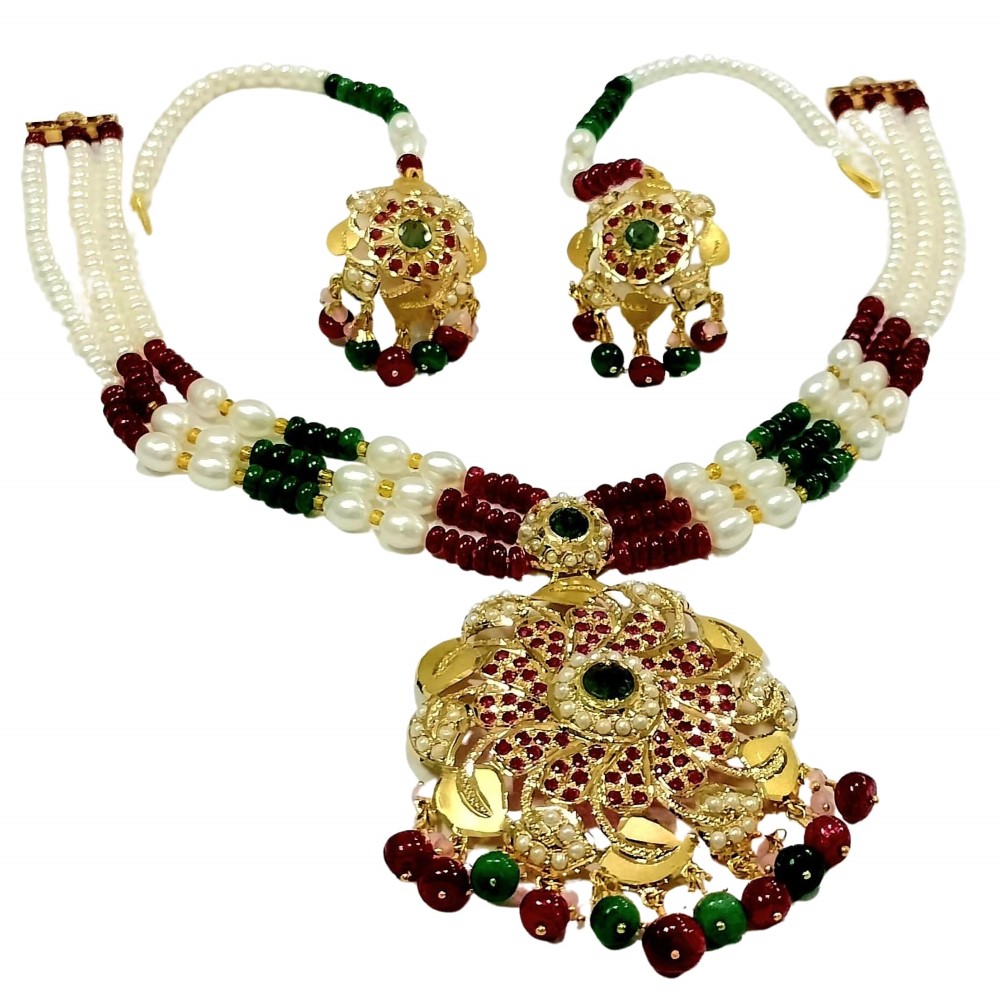 Gold Attractive Floral Fancy Necklace Set JS089