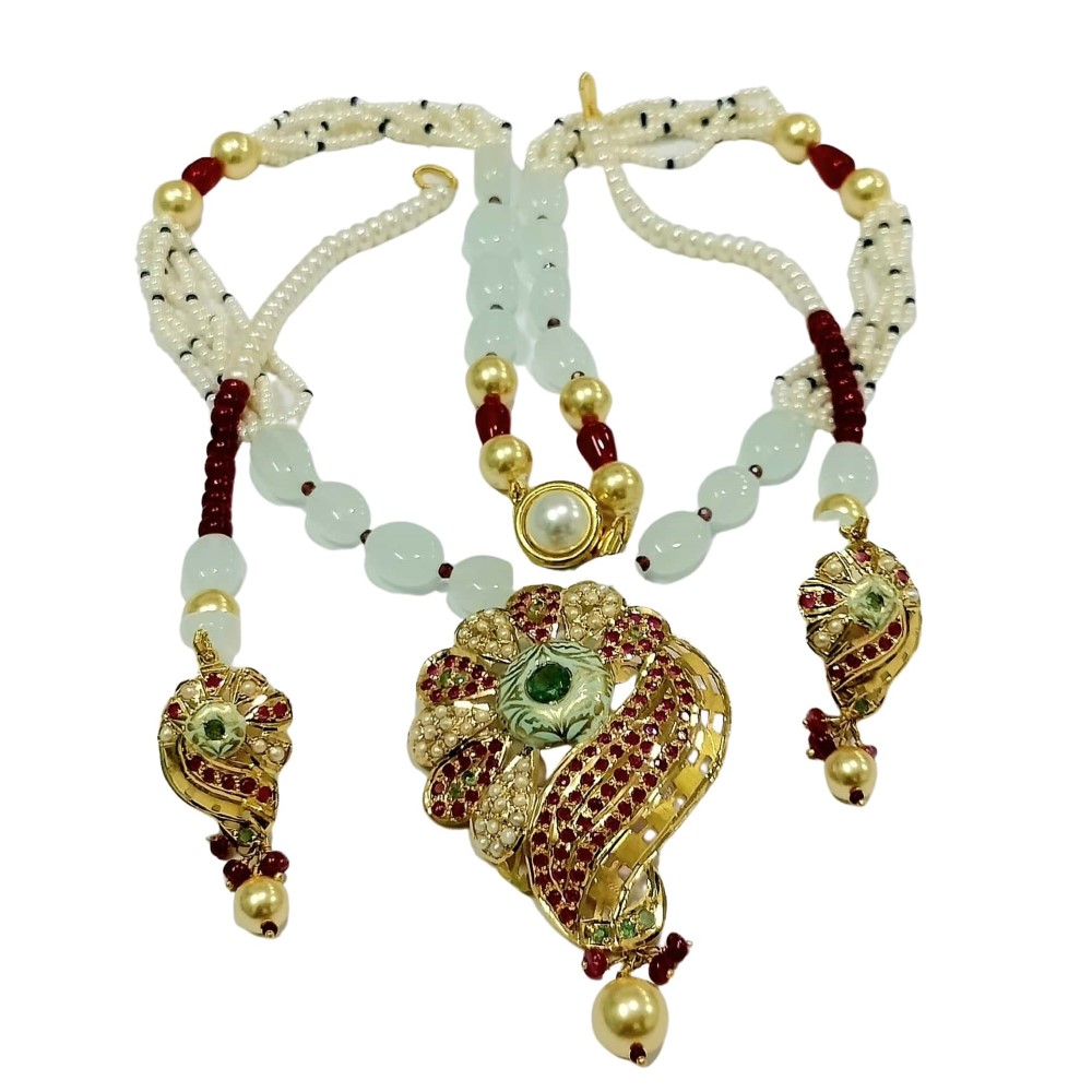 Gold Stunning Fancy Necklace Set JS396