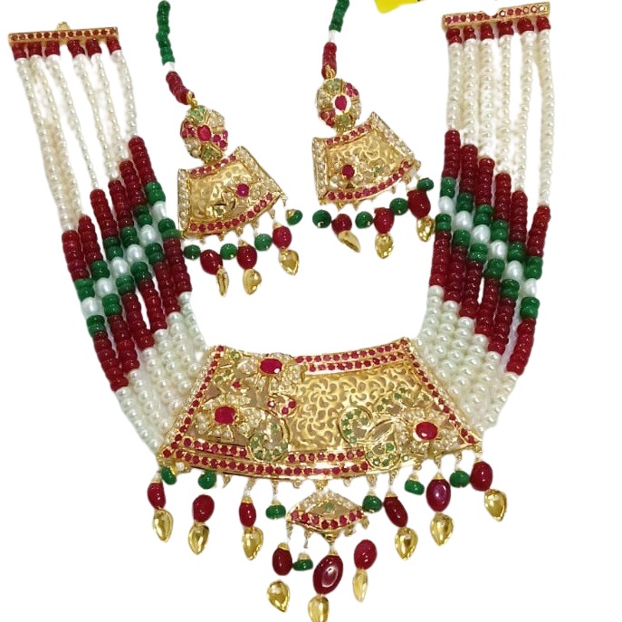 Handcrafted Jadau Necklace Set With Excellent Finish