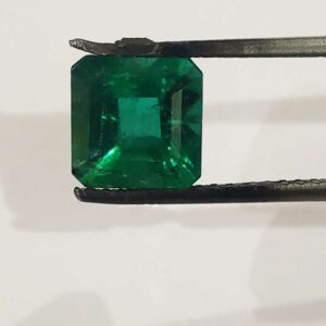 4.30ct emerald green emerald-panna