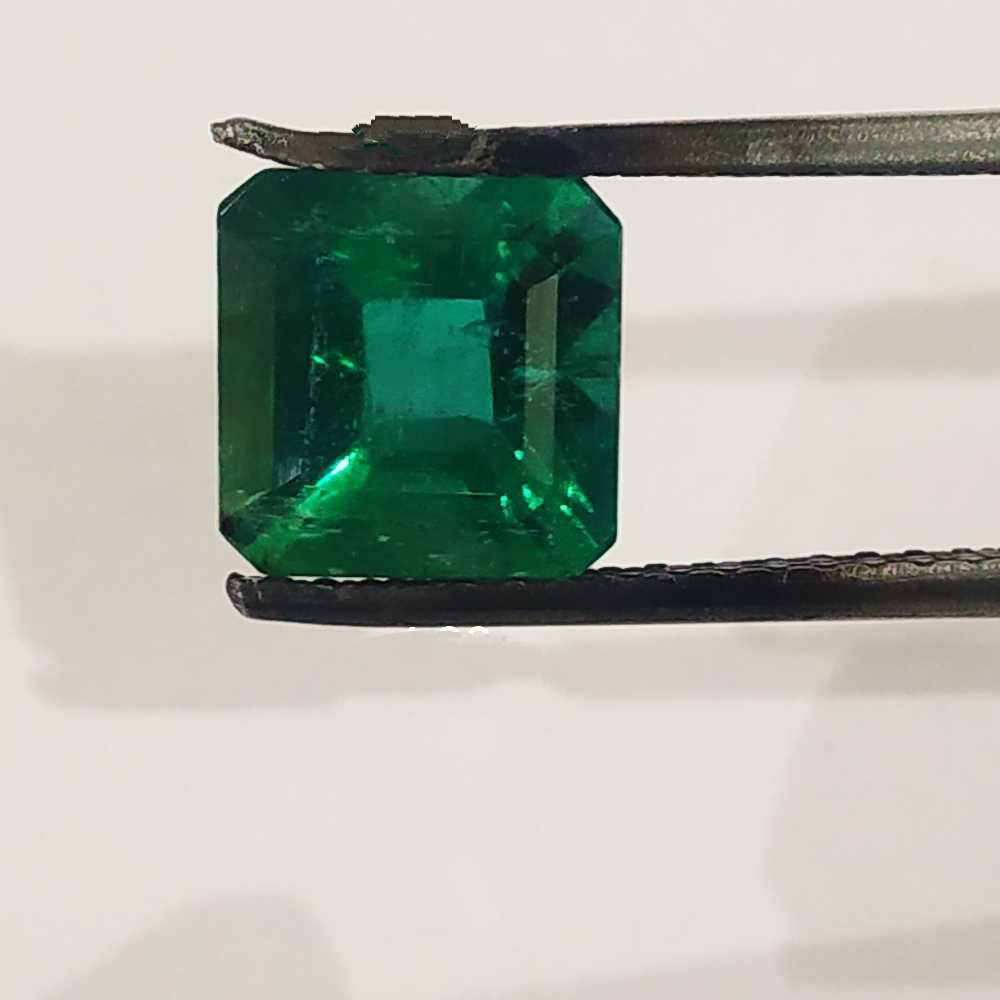 4.30ct emerald green emerald-panna