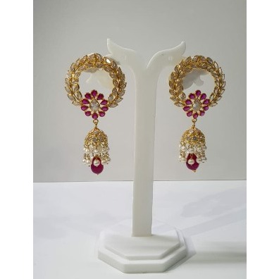 18k Gold fancy erings with moti and ruby