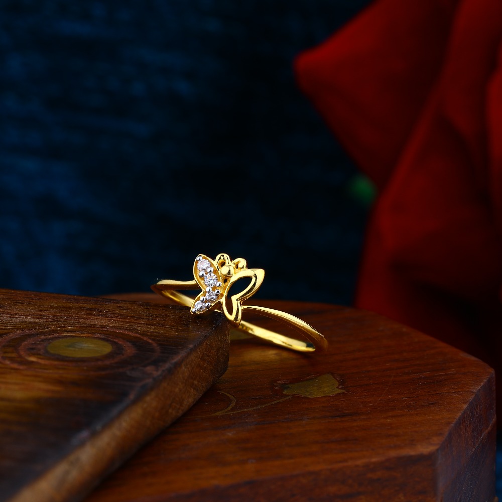 STONE  BUTTERFLY CASTING LADIES RING