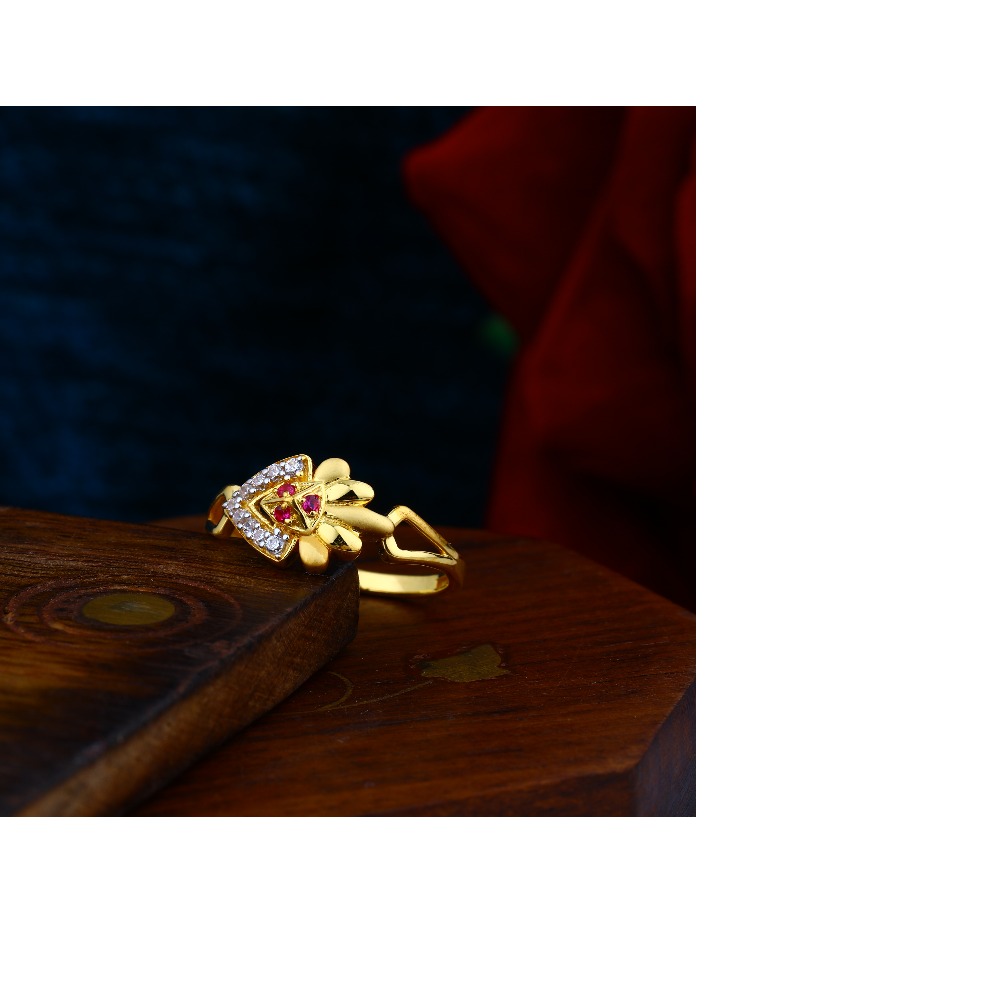 GOLDEN VICTORY LADIES RING