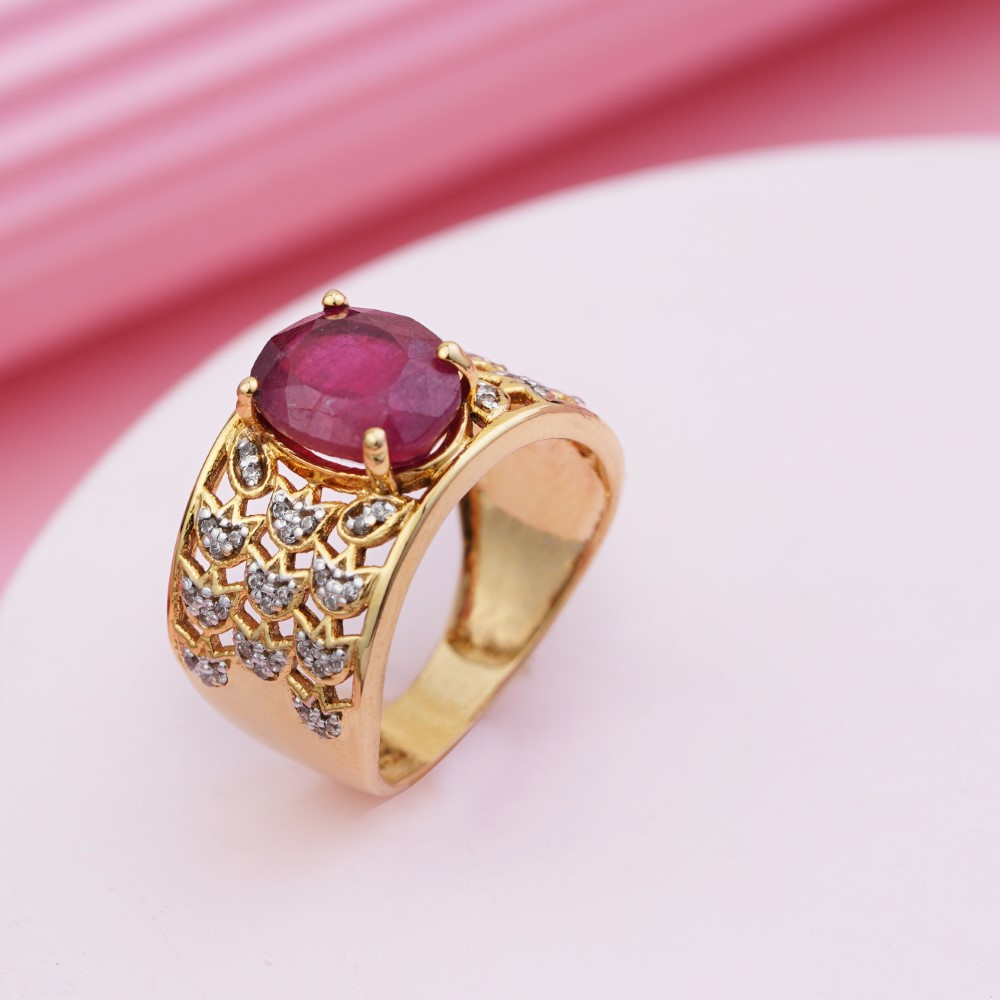 18k yellow gold fancy Ruby ring