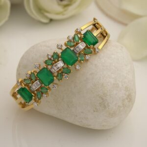 18kt emerald greeny bracelet