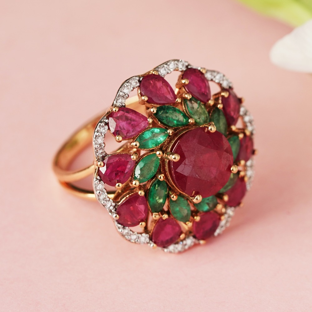 18kt ruby emerald ring