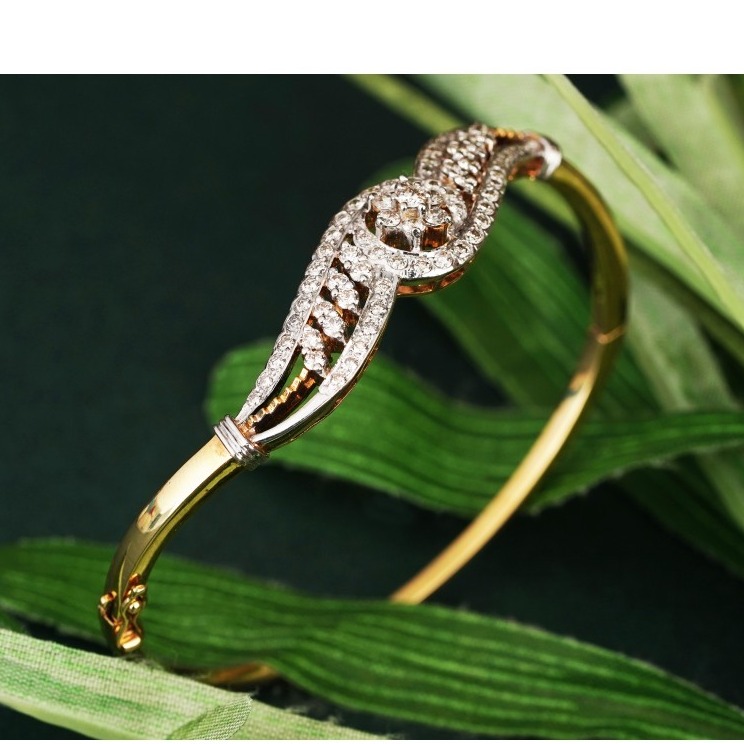 18 kT Fancy Bracelet