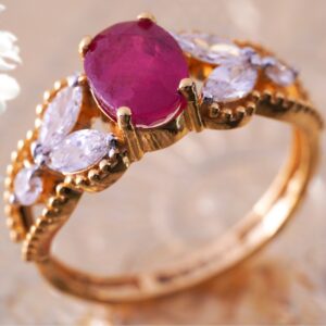 18kt Helena ruby ring