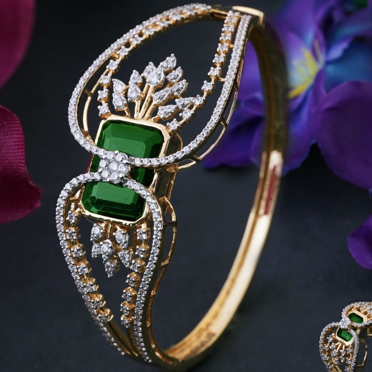 18KT fancy bracelet