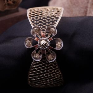 18kt rose gold flower design bracelet