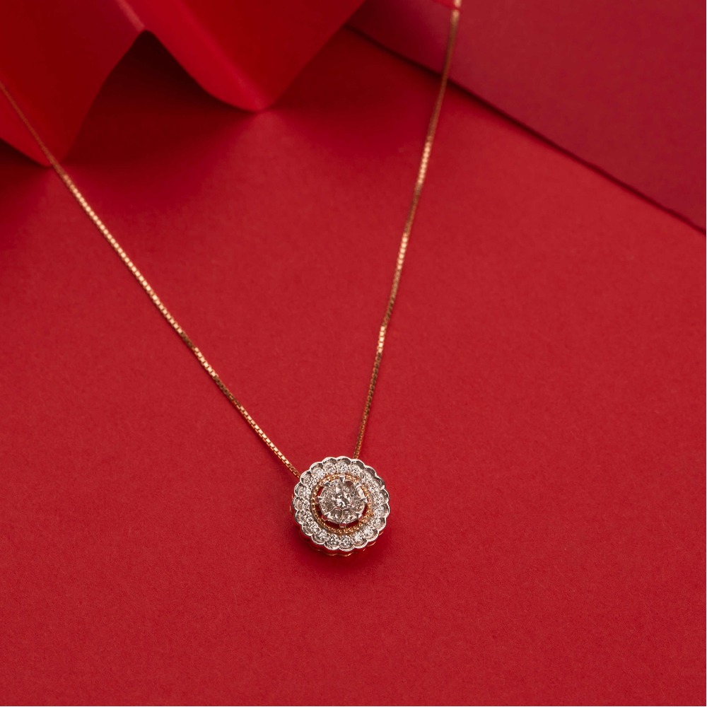 Enchanting 18kt diamond pendant
