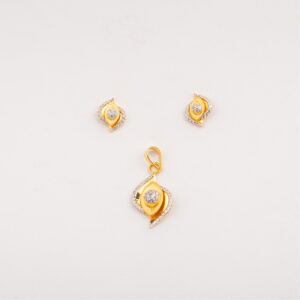 Resplendant Gold 22ct Pendant Set
