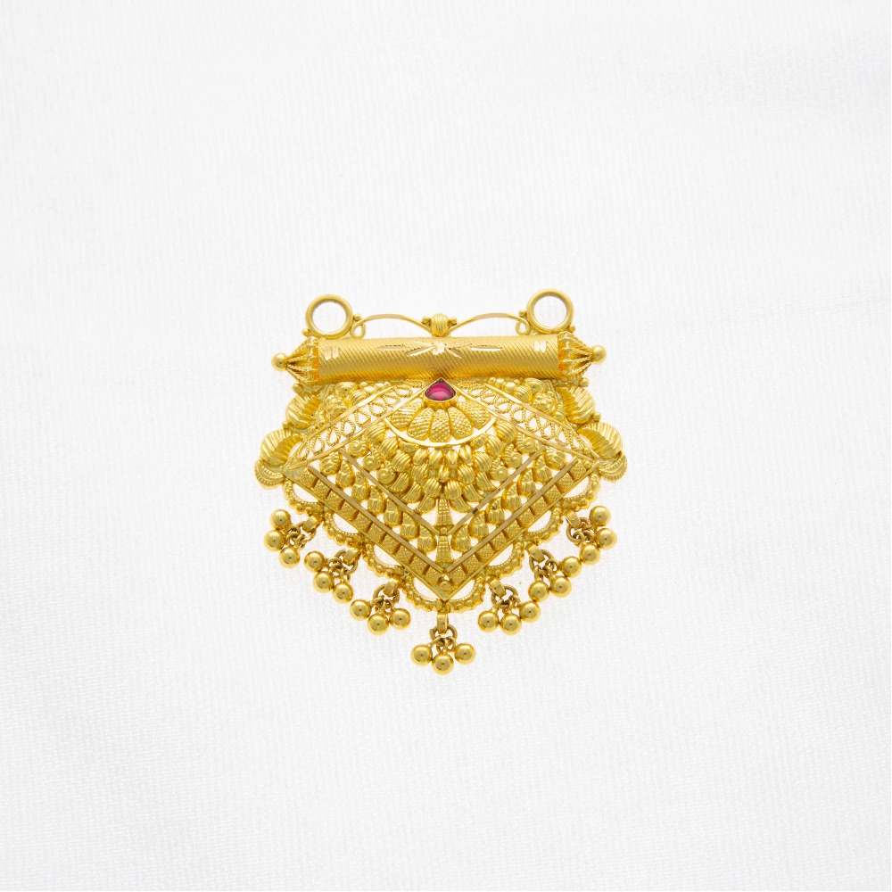 Kite Shape Enchanting 22kt Gold Mangalsutra Pendant