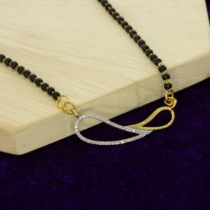 18kt diamond elongated drop design mangalsutra