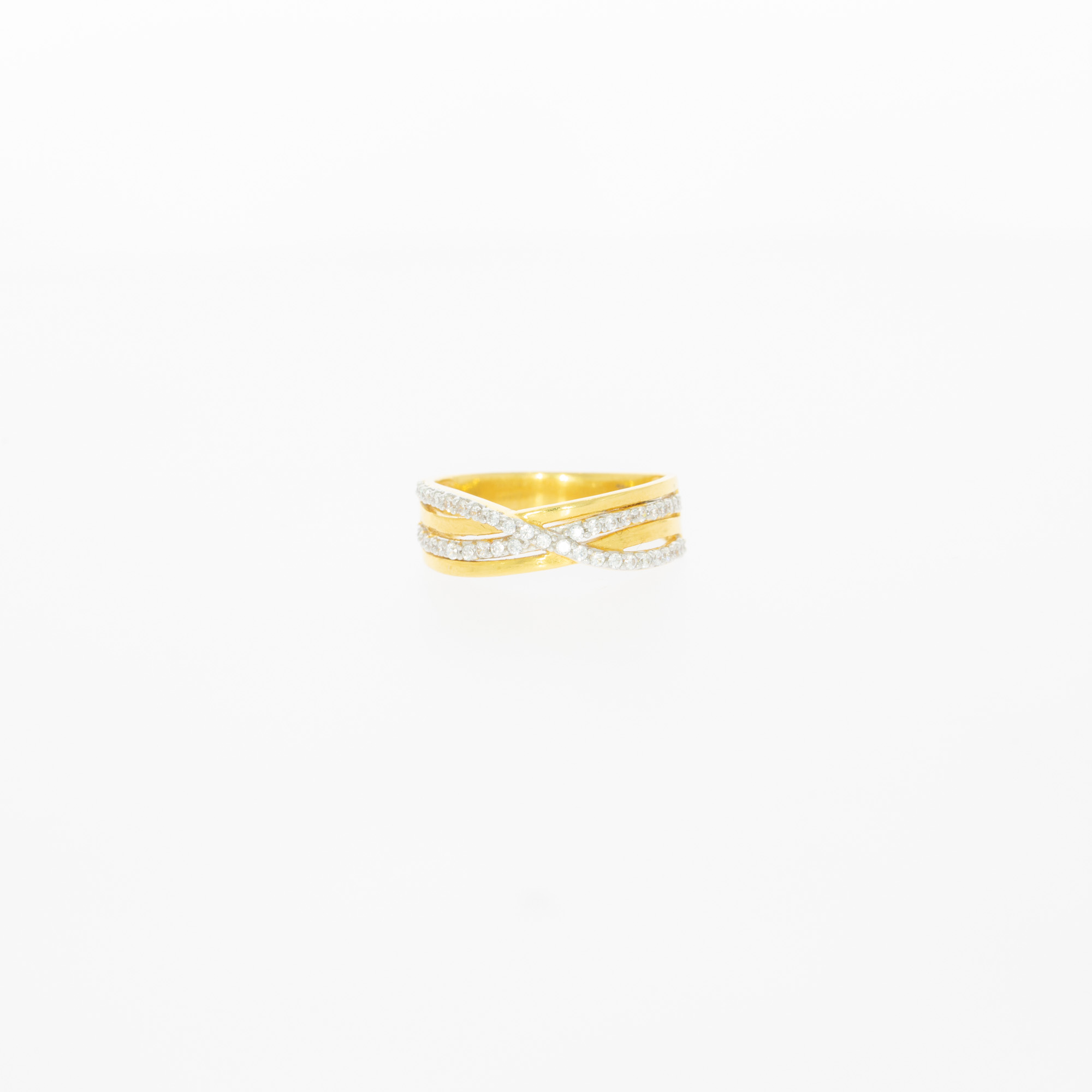 Crisscross Charisma 22kt Gold Ring