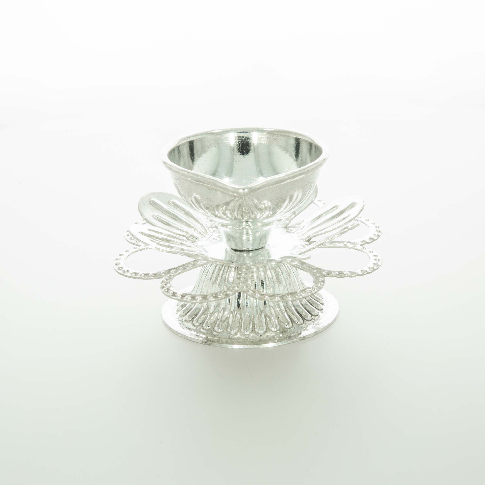 Enchanting Silver Flower Diya Design - Image 3