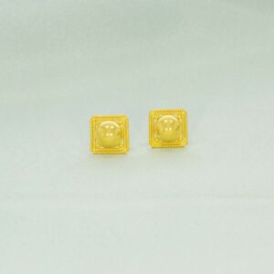 Square Pattern Superb 22kt Gold Studs