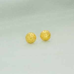 Alluring Round Design Gold Studs