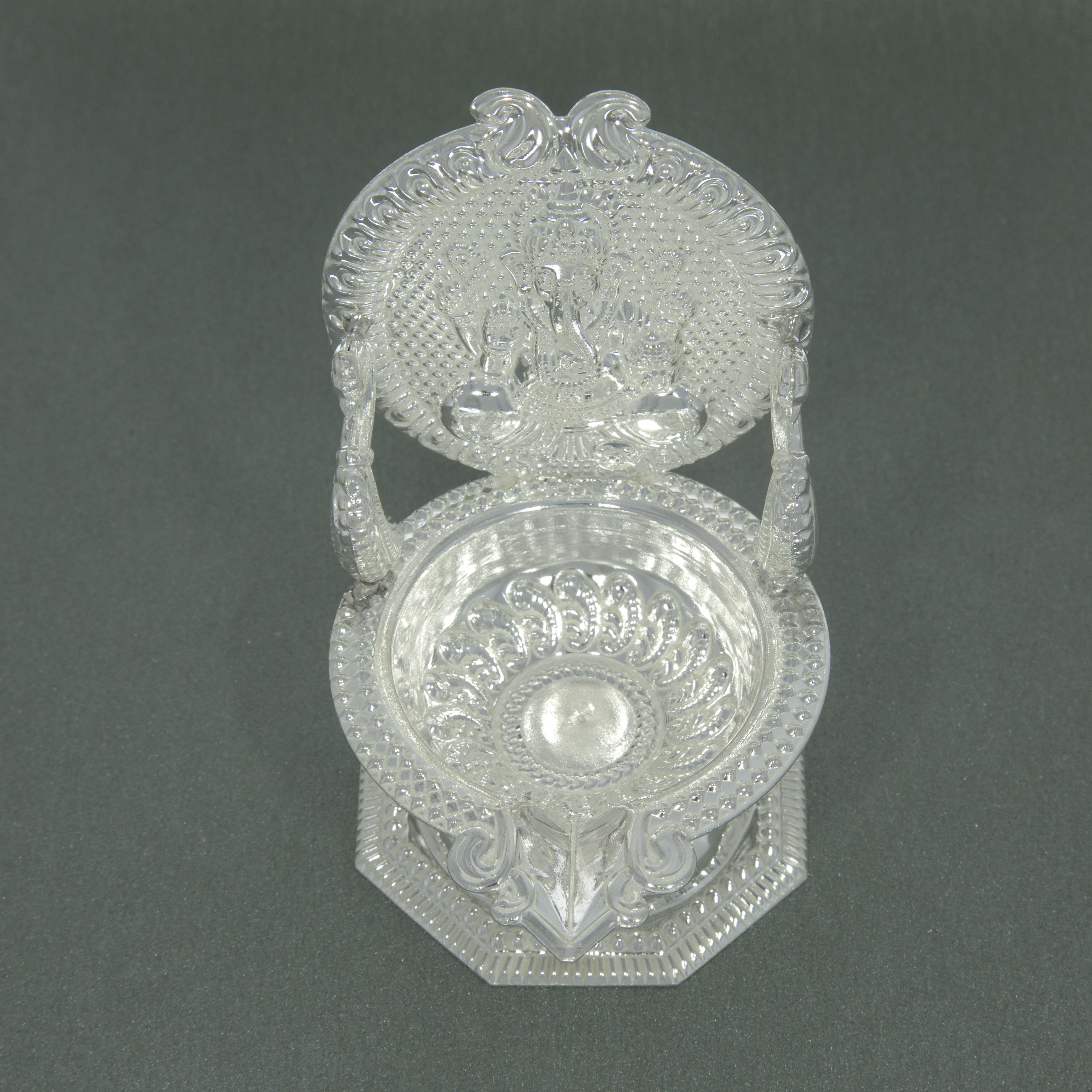 Silver Ganpati Kamakshi Deepam