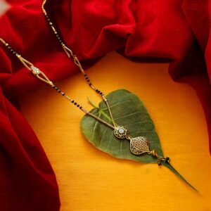 Alluring enamel pattern 22k gold mangalsutra design